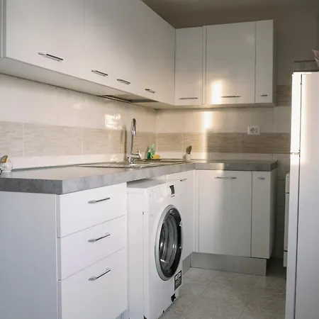 Romantic Apartment Metro A Ponte Lungo Exterior photo